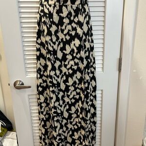 SHEIN Black & Cream Abstract Printed Maxi Skirt